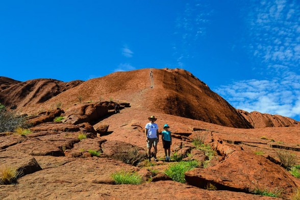 Uluru, Start of Climb